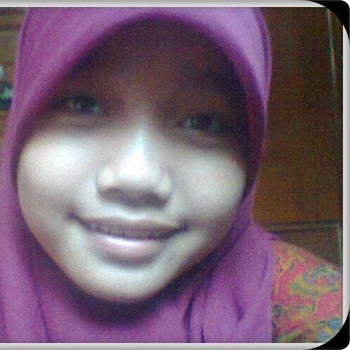 Perempuan MUSLIMAH SEJATI .... InsyaAllah AAaamiiin ....