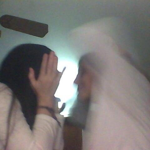 soy bailarina y cantante , me encanta 1D y soy re copada síganme , sigo :)