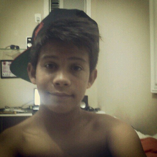 Não se iluda com sorrisos. O coringa mata rindo !