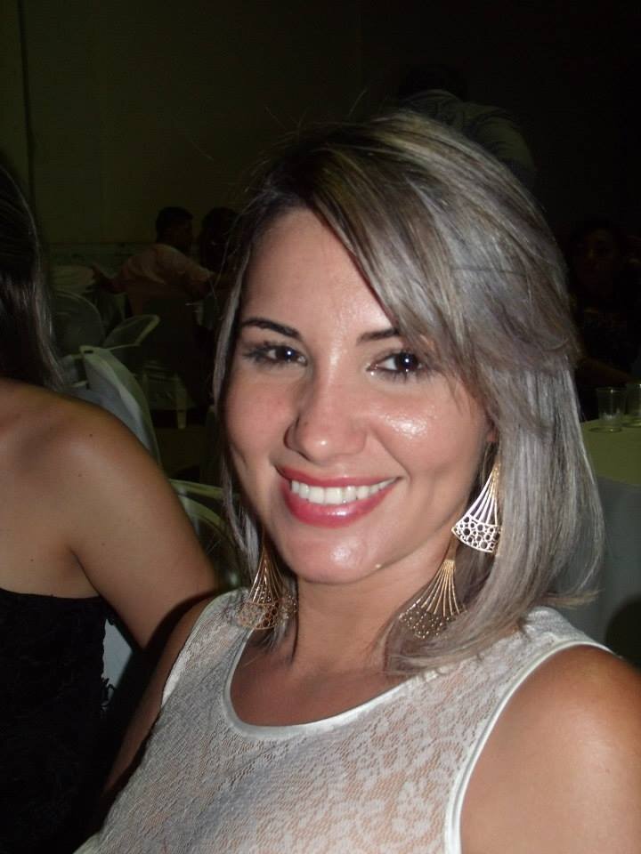 As palavras por melhores que sejam são apenas palavras, e nada podem fazer por si, mas são as atitudes que realmente provam nosso caráter, nossos sentimentos...