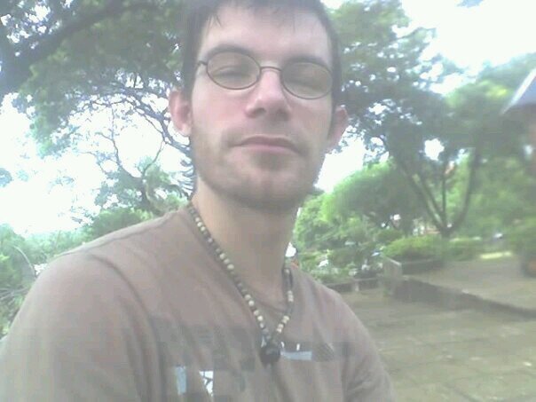 Soy muy buena persona, de libra, soy atento, detallista, muy romántico y apasionado, y muy fiel ..