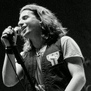 Nemanja_atl's profile picture. Frontmen benda ATLANTIDA / Član grupe NEVERNE BEBE / PR URMUS-a i BARF-a