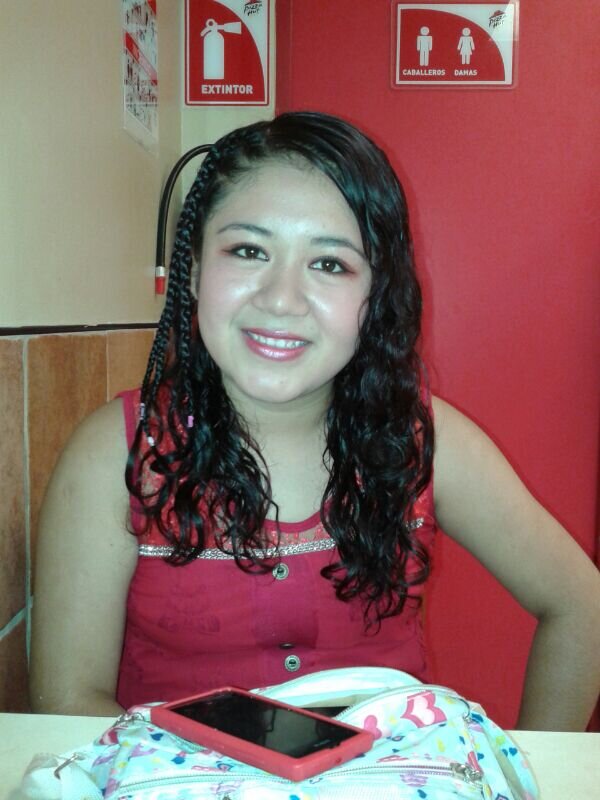 Soy directioner y belieber..!!! De corazón 3 3 xD :)