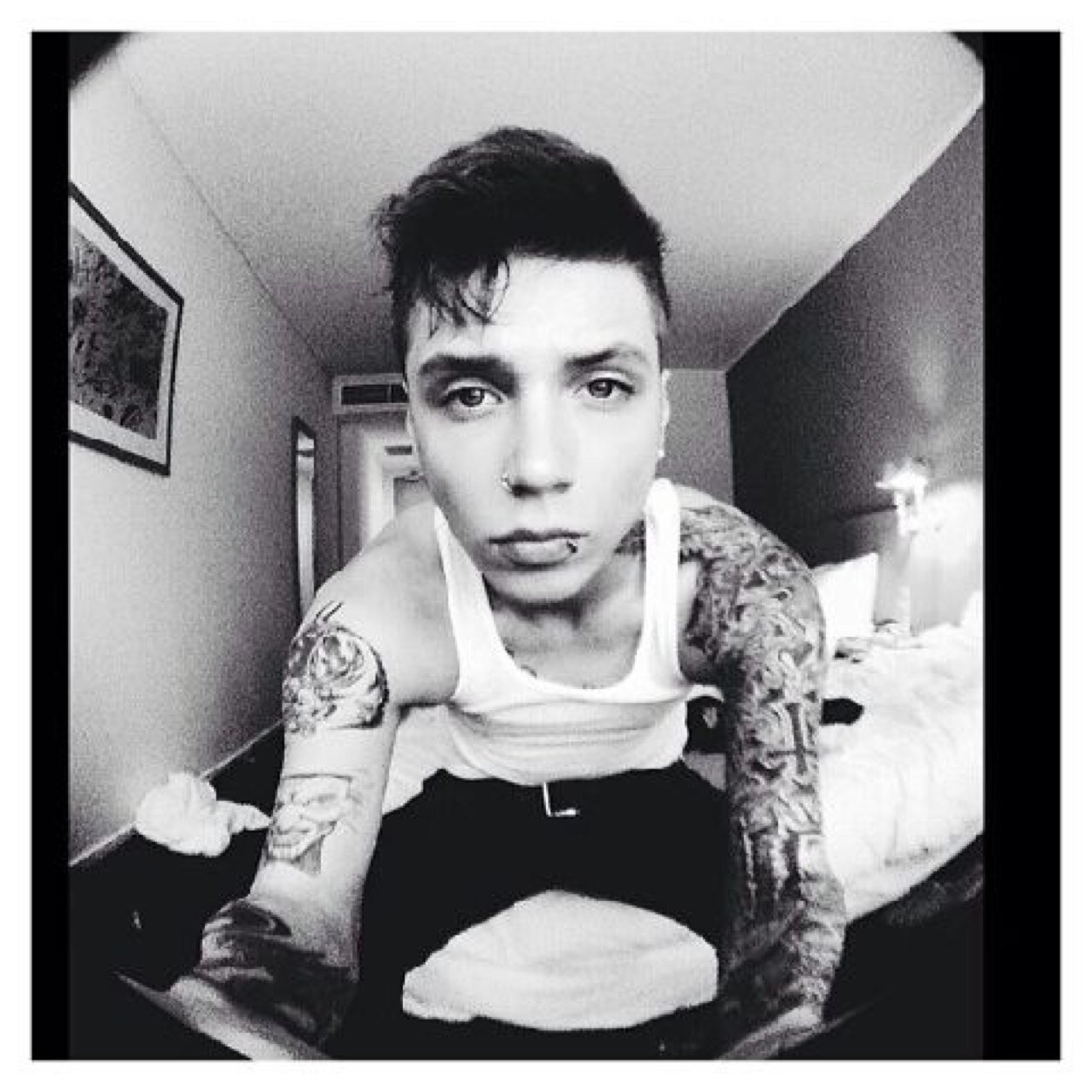 Singer/Screamer For a band called Savaging Regrets . 20 yrs old . 
Okay wanna fuck ? Cause im done with your bull shit