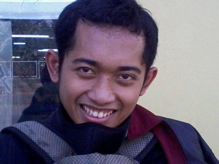 FOLOW ME pasti gue FOLBACK
