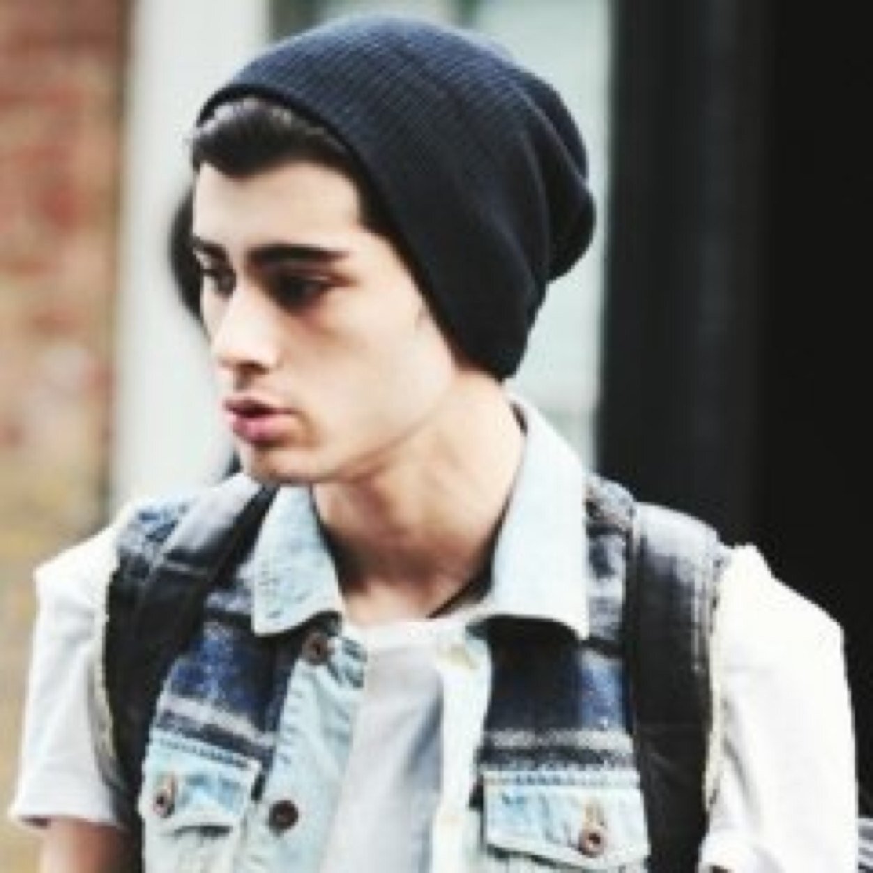 PLEASE FOLLOW HER @Styles_Girl_69 SHE WILL FOLLOW BACK 100%