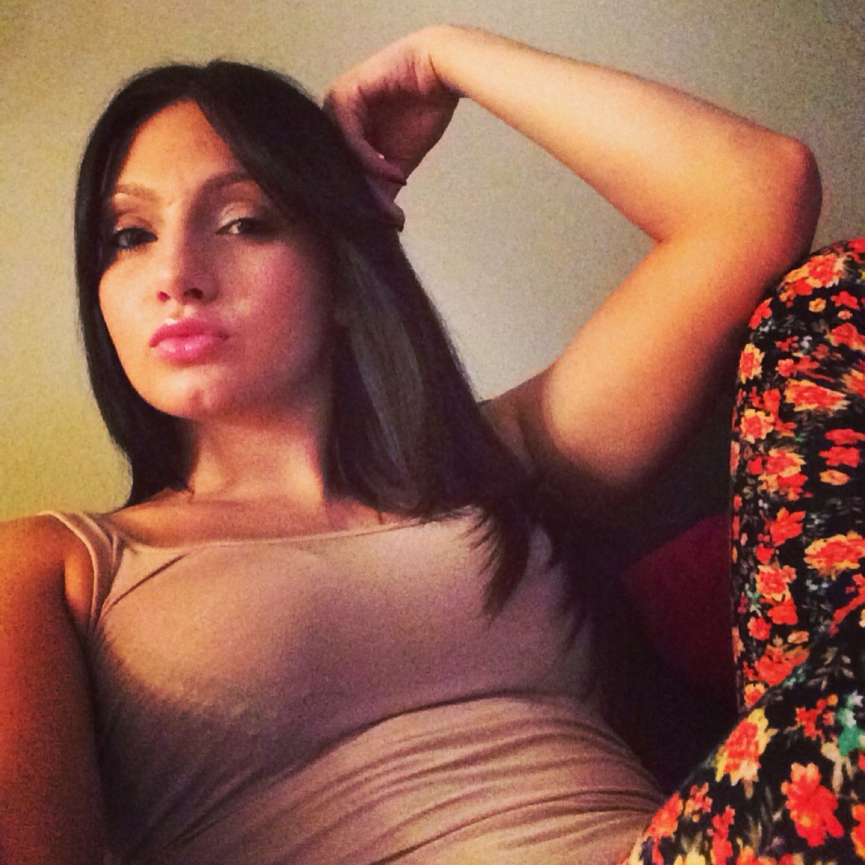 on a passionate pursuit of perfection. Instagram: Prettygirl_r0ck