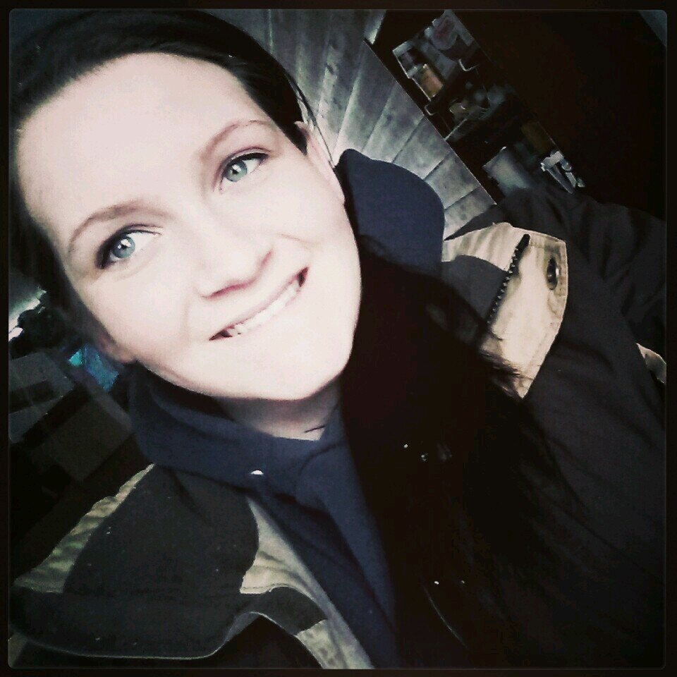 ° Homesteader ° Crafter ° Furniture refurbisher ° Mommy to be ~ May, 7th 2014 °