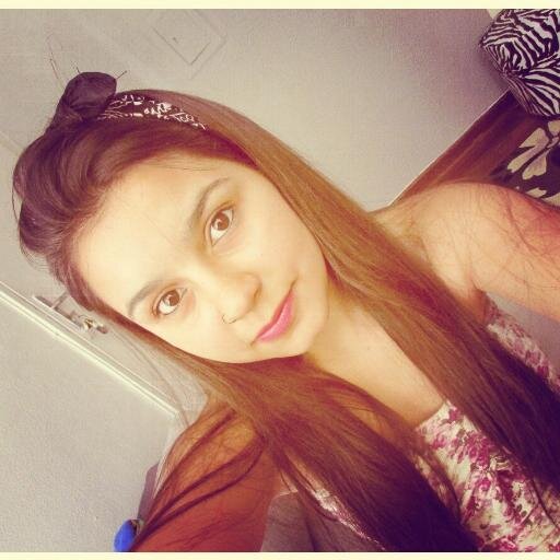 Dê valor as coisas enquanto as possuir, pois sentir saudades não é o bastante para tê-la ♥  @Rhu_aan ;3