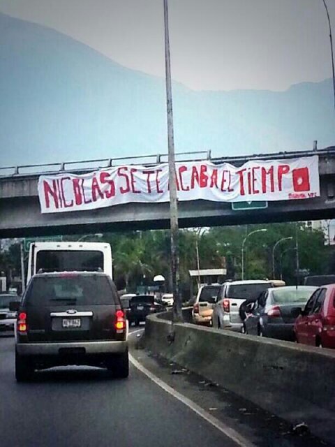 Mecánico, Abogado Materia Civil Mercantil, venezolano, anticomunista, anti izquierda, apoyo conservador y defensor de democracia 🇻🇪