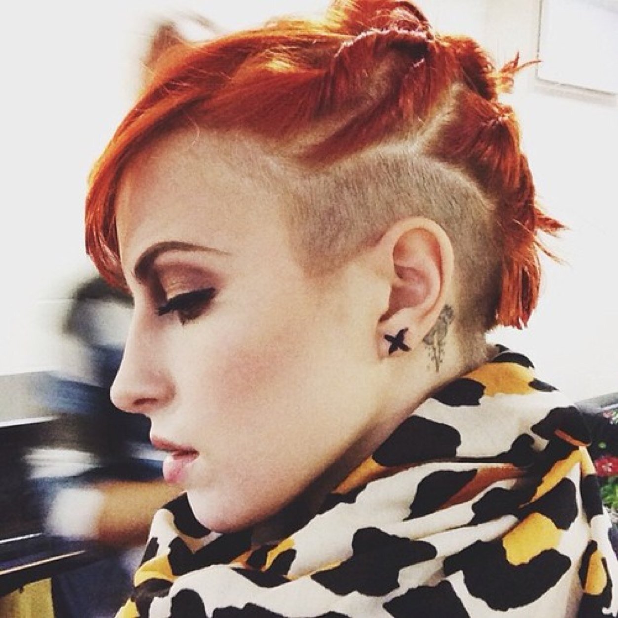 some of y'all leave the most ridiculous comments on Hayley's instagram, they just had to be documented in their own social network.