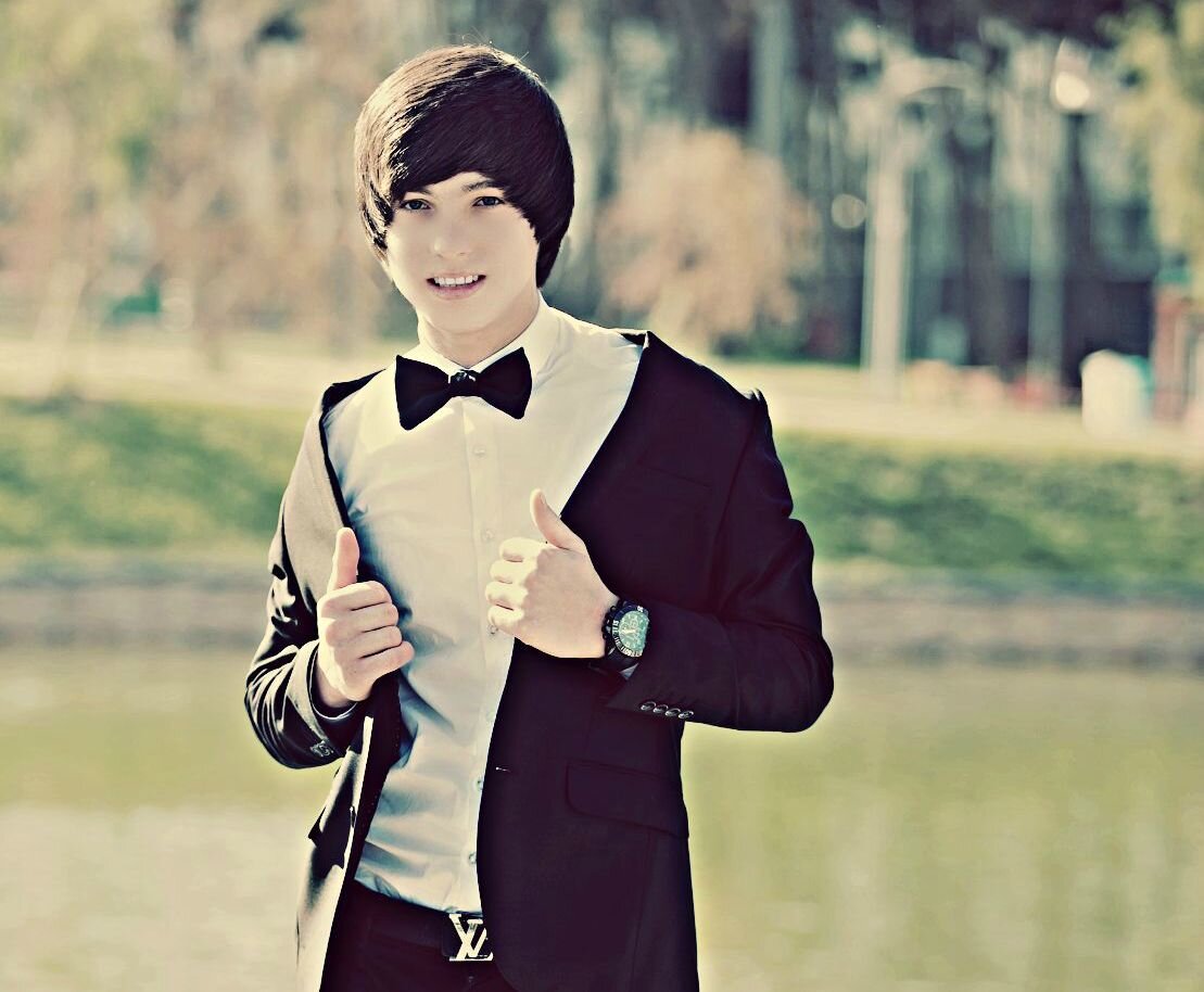 tuz057's profile picture. Cox fikirləşmə gözəlim! Sənnən ''blaynan'' danişan oğlannar! Mənnən ''bəliynən'' danışır. Fərqimiz budur!