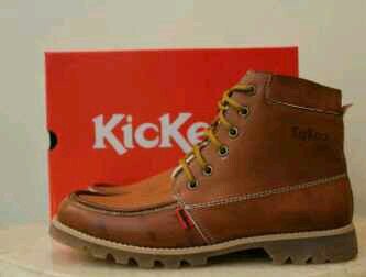 Sepatu Online cowok barang Luar, Handmade , bisa jg custom sendiri khusus banda aceh free ongkir pinbb:767E2EFC