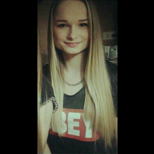 instagram ; laurahekking