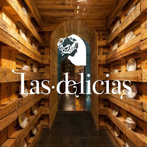 Restaurante las delicias, antiguo teatro del s.XIX restaurado. La mejor música en directo, en Vejer de la Frontera.