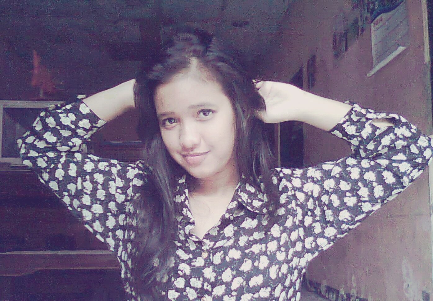 Follow oficial twitter @hikmavalley | yang ini ga di pake :) thanks ganss canss