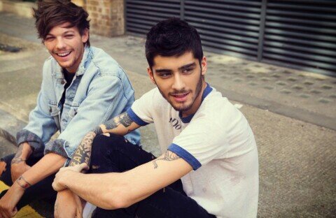 Shot me out of the sky, your'e my kryptonite. Me pierdo en cada una de esas cinco sonrisas. Zayn, Harry, Niall, Liam y Louis. Mi sueño es llegar a conocerlos.