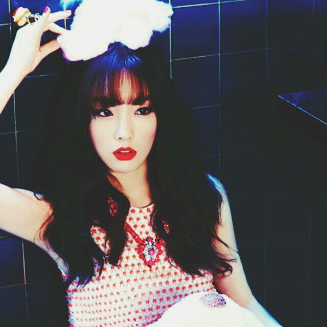 Penjual bunga yang kaya raya /slapped/ di @DdayRoleplayer | In need of a father for my beloved son and daughters sobs | hiatus |