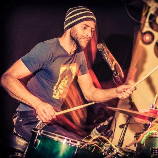 darumarokko's profile picture. darumarokko is the solo project of the The Trousers drummer .