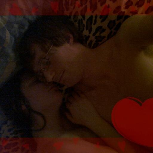 mother of 5 lovely children  engaged to Andrew johnson animal lover and born again christian