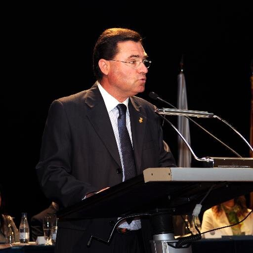 Alcalde de l'Ajuntament de la Pobla de Mafumet, 
Aficionat al futbol i a l'esport en general
