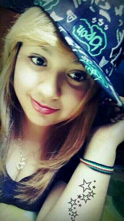 Smile :D  la vida sigue y yo sigo viva 3