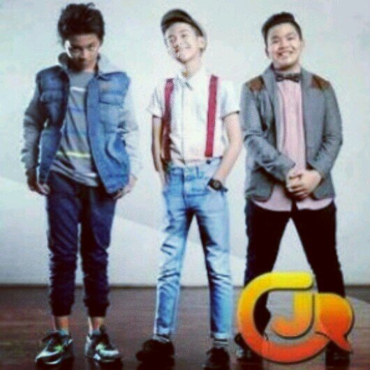 HI WELLCOME, we tweet information, retweet your tweet, and tell about our hero CJR. enjoy with us, comate