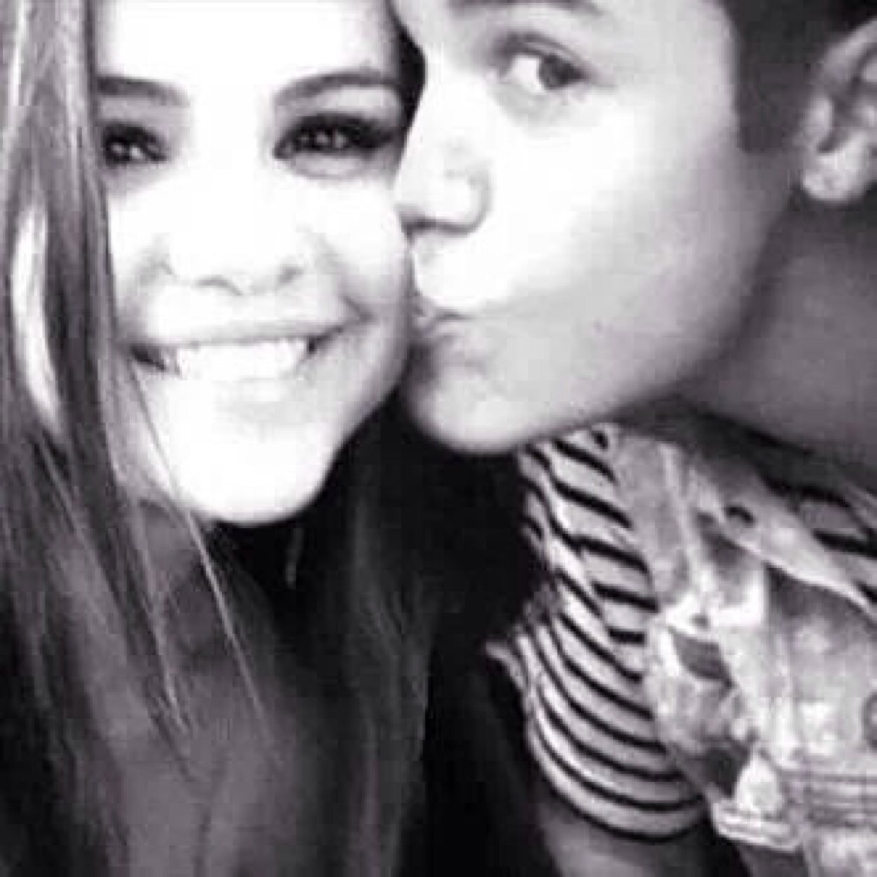 {Justin and Selena slay all}