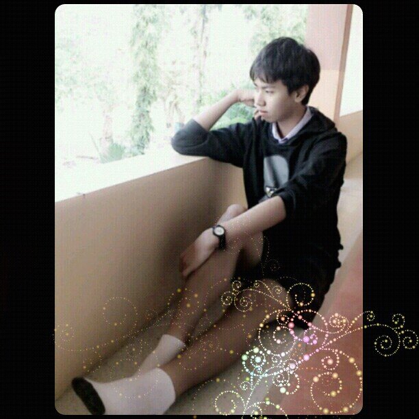 อายุ16ครับ ไม่มีแฟนให้คิดถึงอะนะ เลยเล่นแก้เหงา คุยได้จระน้องเฟรนลี่ น้องไม่นัดเอาครับ^^ ขอคนจริงใจ ไลน์jassda2540แอดได้งับ