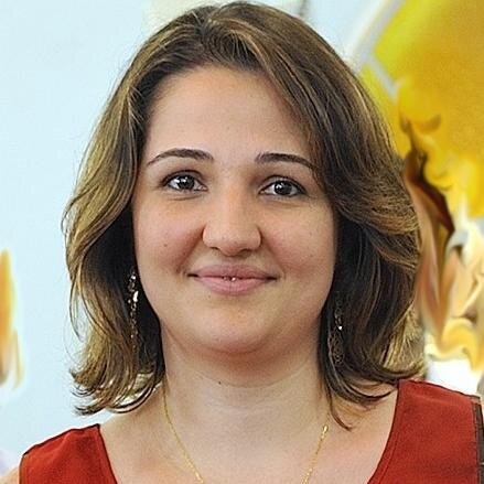 I`m an easy-going person who enjoys English and meeting new friends.
