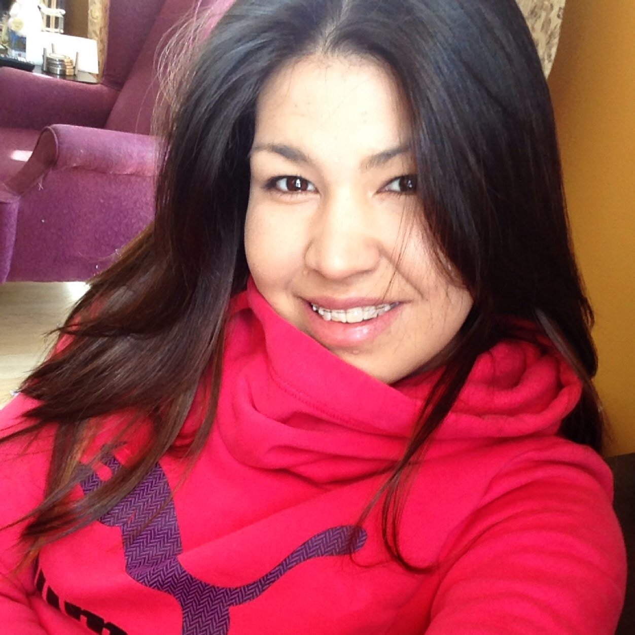 32years old - Twin - Native/Irish - Aries - Human
