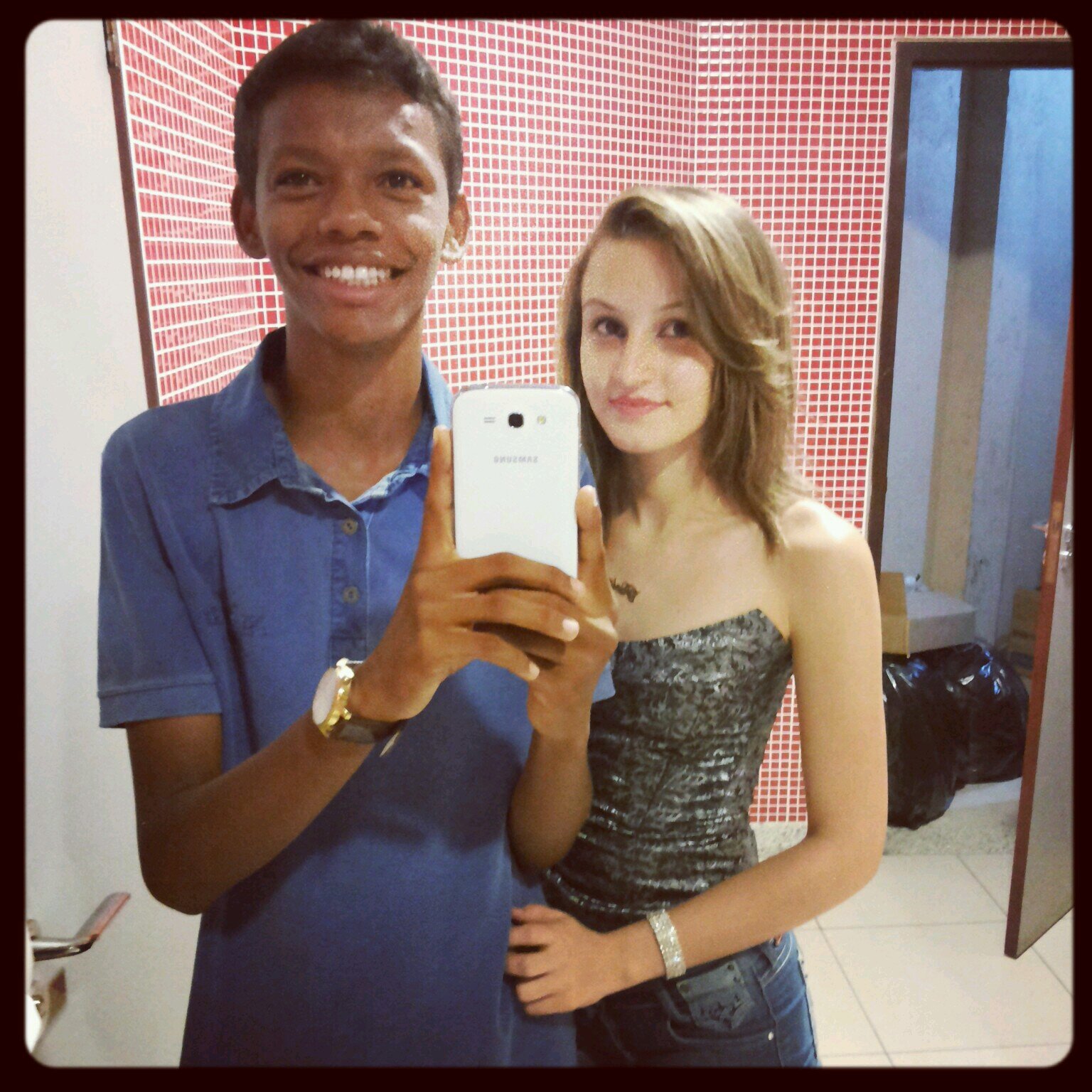 Só falee da minha vida, quando a sua for um exemplo!