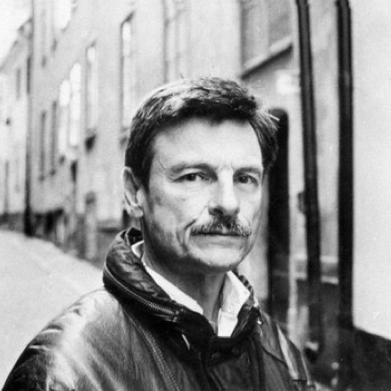 Andrei Tarkovsky. цитаты из дневников и интервью, воспоминания современников. P.S. Ведущий этого аккаунта изредка позволяет себе деликатный оффтоп)