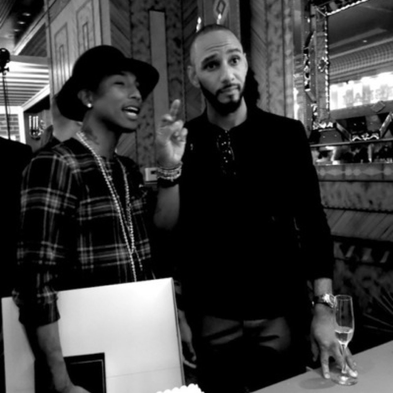 RyoRyohei38's profile picture. Live for this moment.