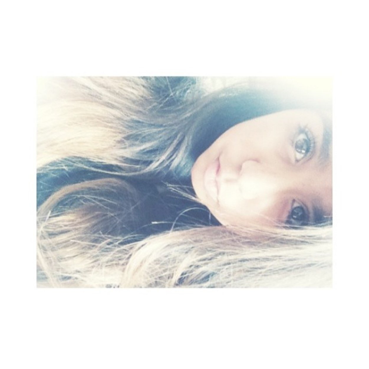 harryssea_'s profile picture. Perfection is One Direction ♕ Dont look back baby follow me ♕ 0/5 boo :((