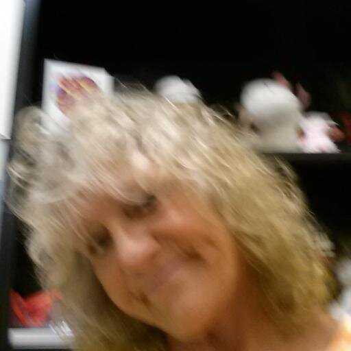 Product Support Manager for Alliance Franchise Brands. Started with Signs Now in 1989 in the field, Just celebrated 18 yrs.