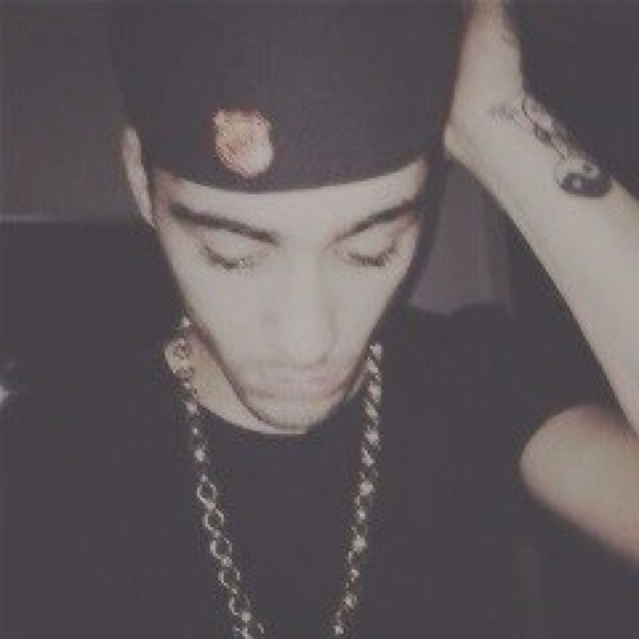 JStayStrong_'s profile picture. Паблик вк;) http://t.co/KJObpZJTmz