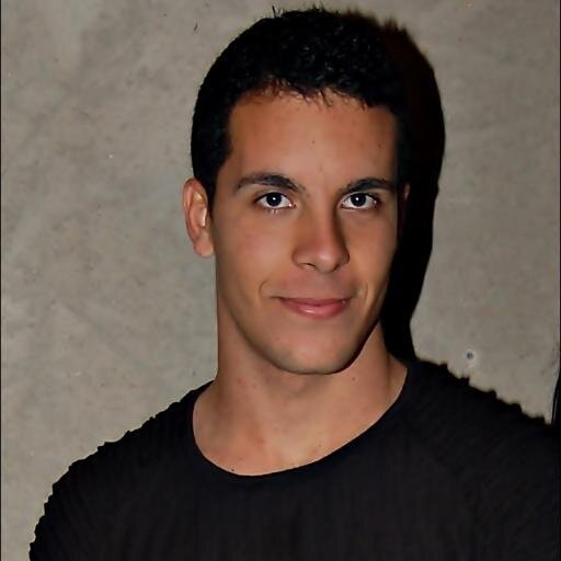 28 anos