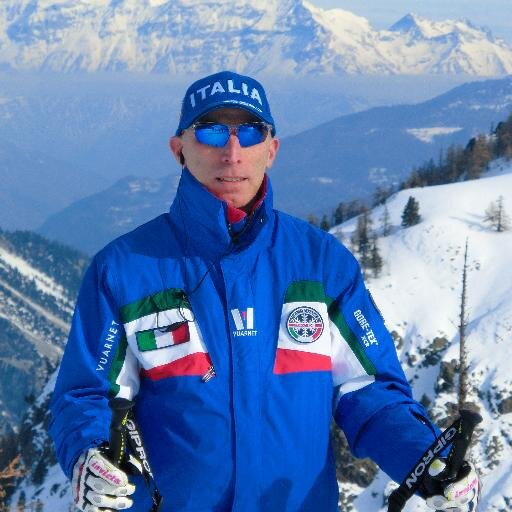 davide325's profile picture. 