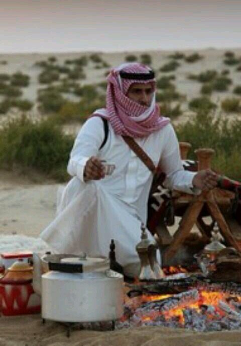 ‏من حقي افخر واتباها بالاشعار .... دام اني شريف وعزوتي هاشميه