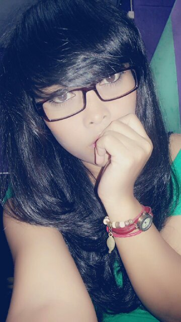 dearviie's profile picture. Ttp sabar wlw batin !!