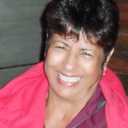 Emprendedora, soñadora, visionaria, berraca, positiva, etc, etc