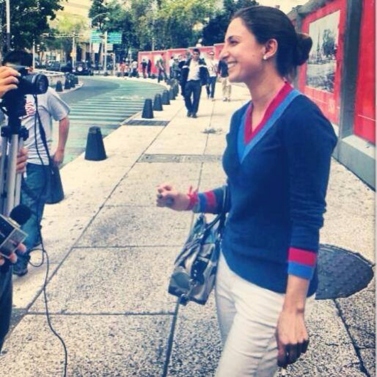 MaiCelorious's profile picture. Trascender y reír que para eso estamos aquí.