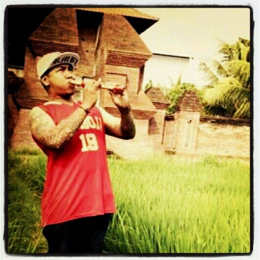 madeokaken's profile picture. Balada lintas pantura Why should I cry,if I know I'm gonna fall  ¤