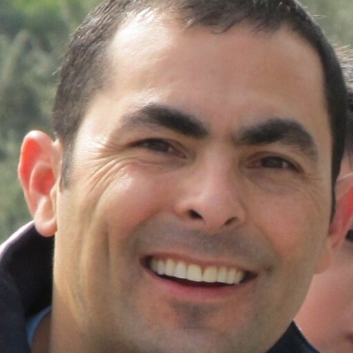 Todo lo que necesitas para mantener, crecer y comunicarte con personas afines a tu organización. Aprende aquí a usar las redes sociales a tu favor.