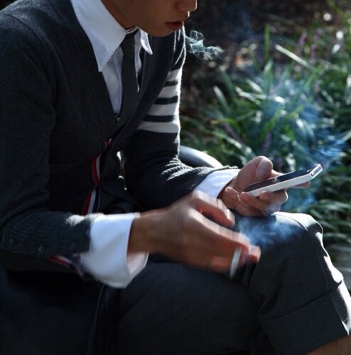 なう、洋服、文句。