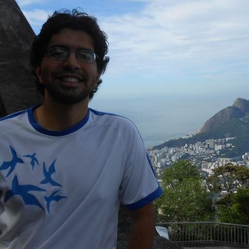 Jornalista responsável pelo canal Casa dos Cartoleiros no YouTube.