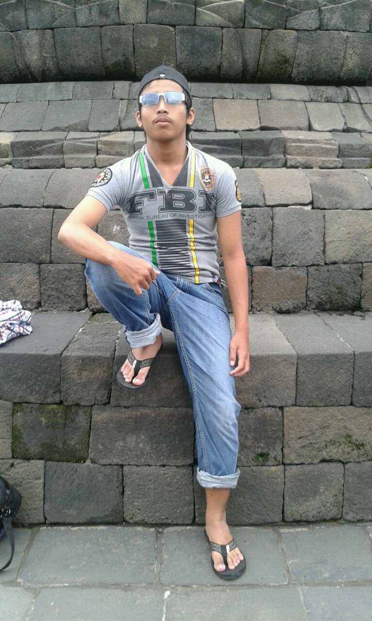 ardipenguasabar's profile picture. hanya dirimu ku datangi sampai garis finish