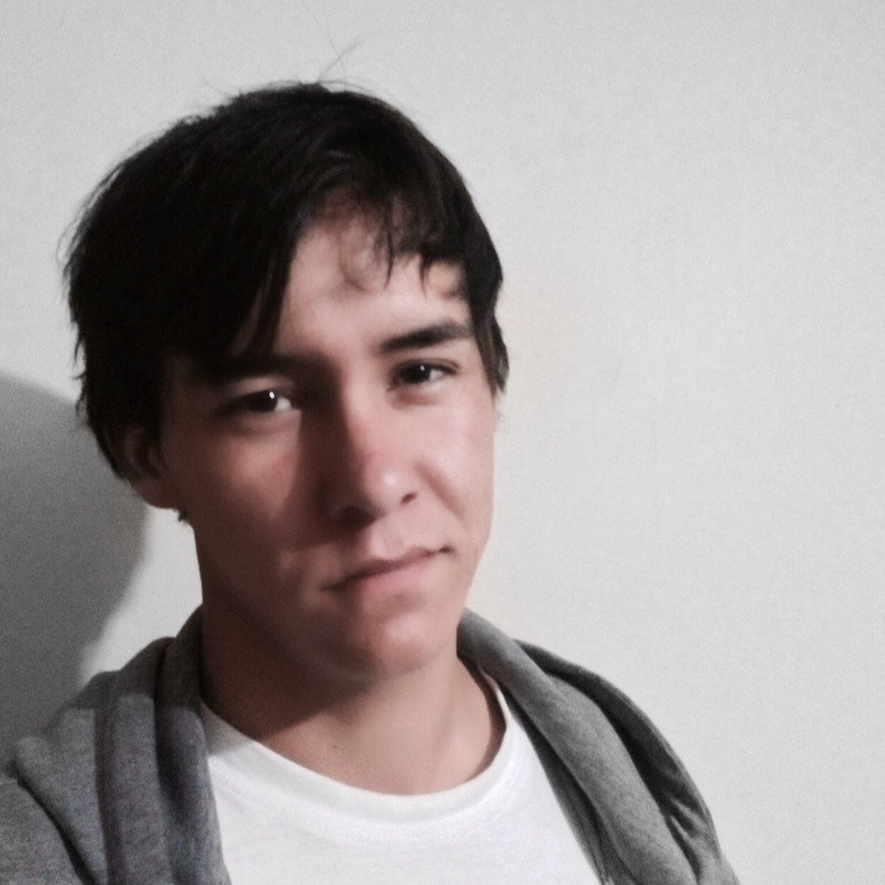 Si la distancia fue motivo casual, si la ignorancia fue tu forma de hablar si eres feliz espero vaya a durar. Yo sigo adelante sin mirar hacia atras.
