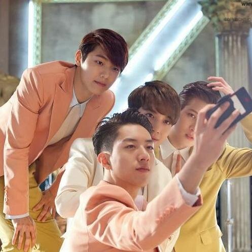 I'm boice.
I love you with all my heart to CNBlue.
I love all four members 
I also love kim hyun joong     ^^